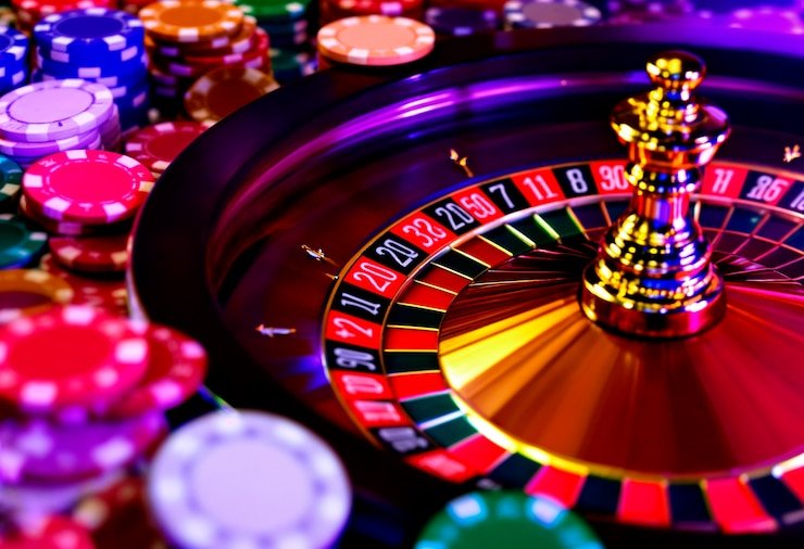 Antarmuka permainan live dealer mahjong21 dengan dealer dan pemain lain